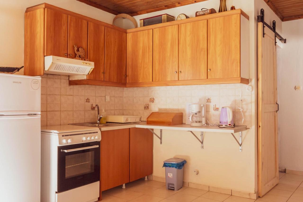 Apagio Apartments 米克罗斯雅洛斯 外观 照片